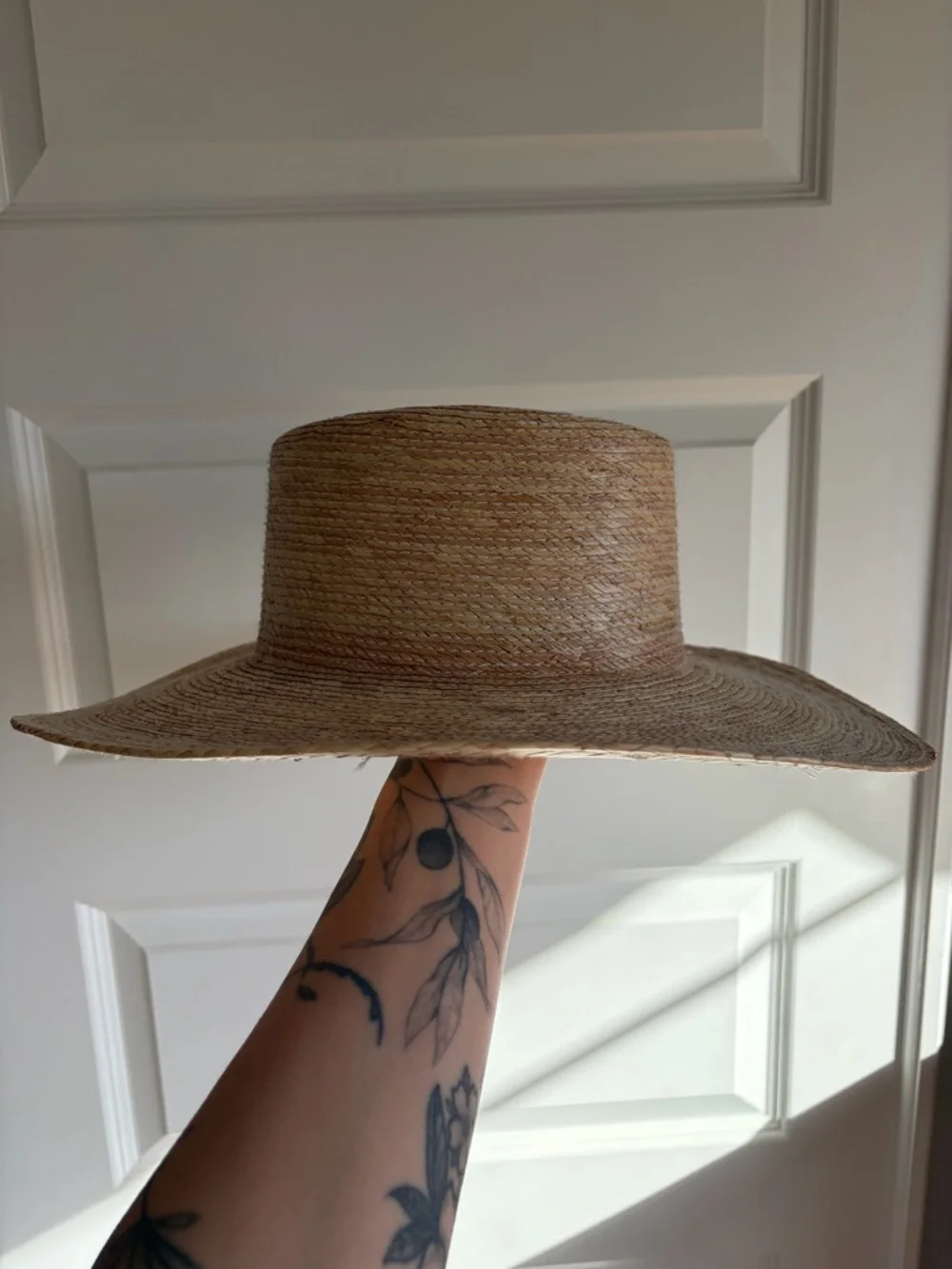 Straw Wide Brim Hat - Picture 4 of 7